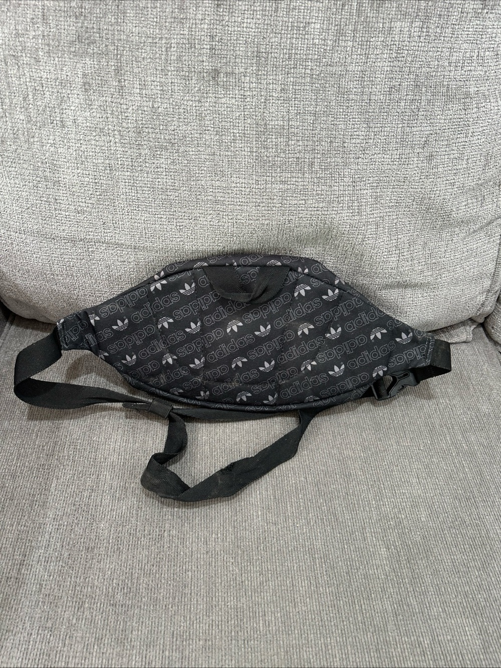 Adidas Fanny Pack Crossbody Belt Bag All Over Print Black - Picture 3 of 4